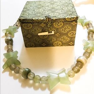 Vintage green jade bead necklace